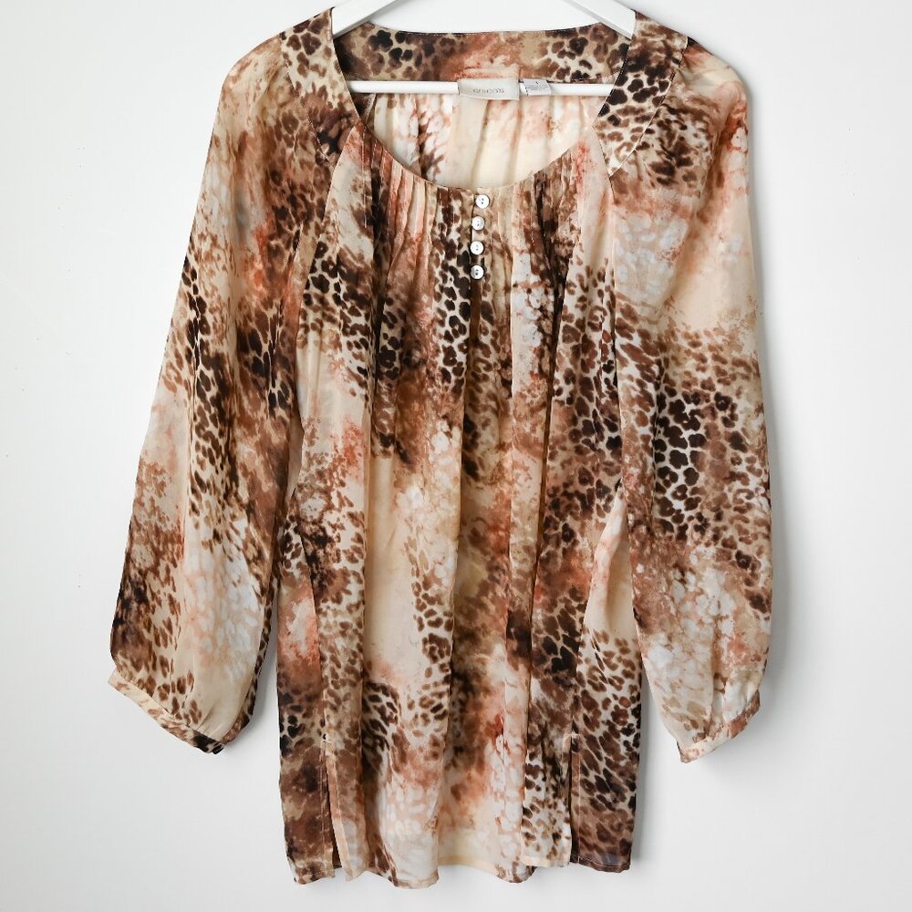 CHICOS Tan Brown Cream Animal Print Blouse with Scoop Neck - Size 1 (Med/8)